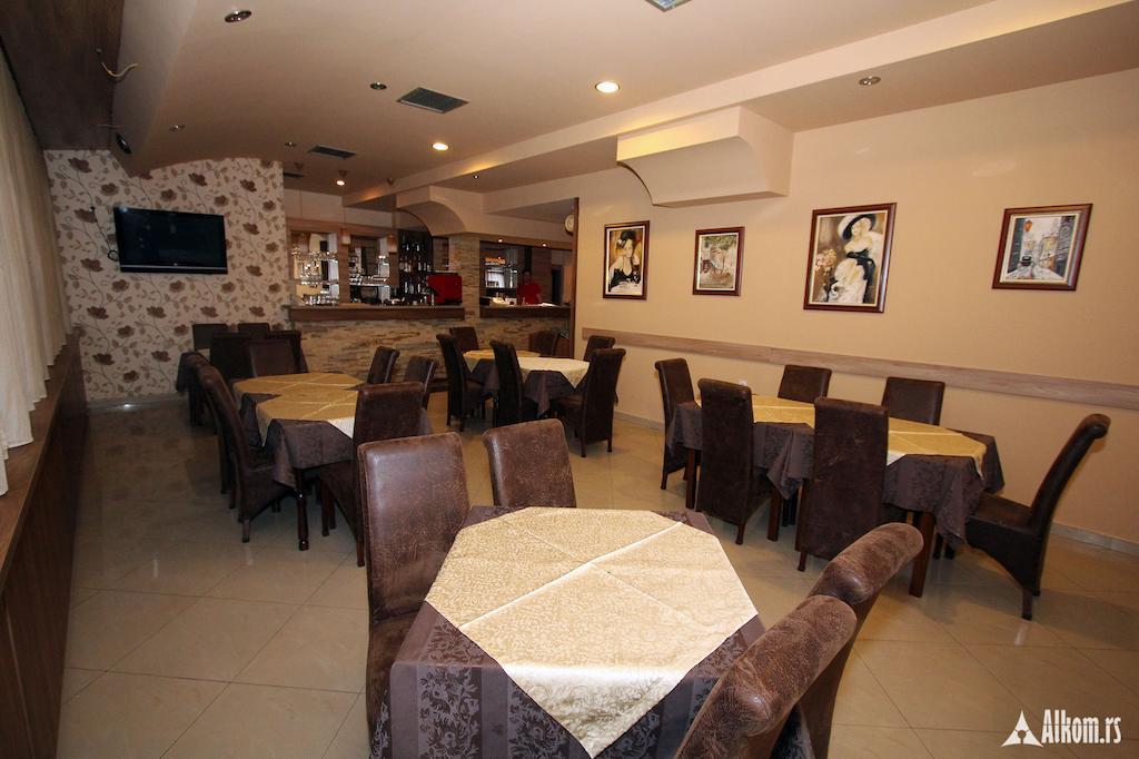 Hotel Extra Lion Md Ni Kültér fotó
