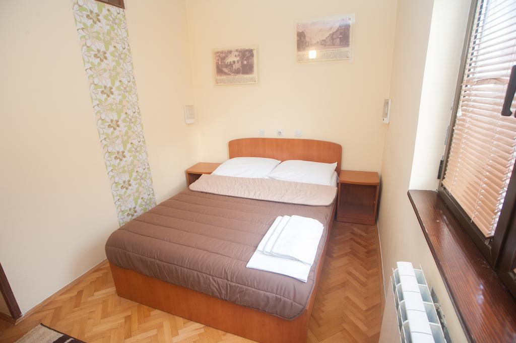 Hotel Extra Lion Md Ni Szoba fotó