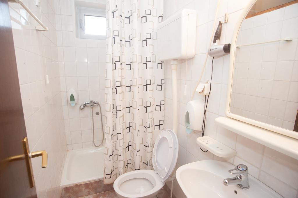 Hotel Extra Lion Md Ni Szoba fotó